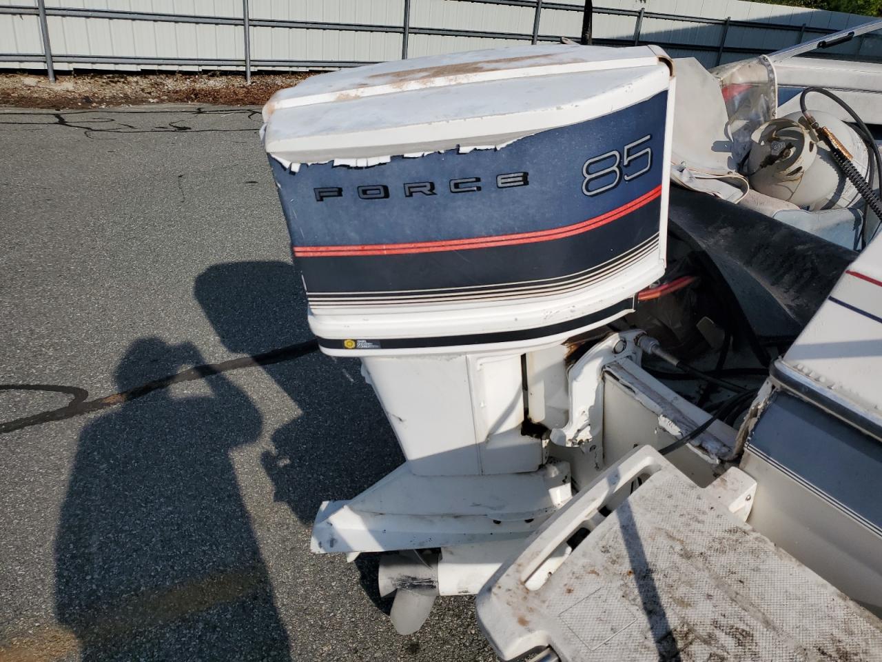 Lot #3234885409 1986 BAYLINER BOAT