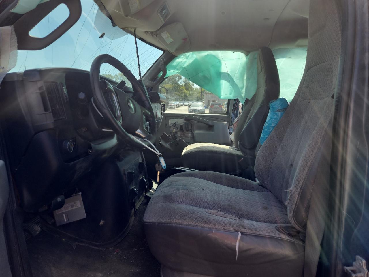 CHEVROLET EXPRESS LT