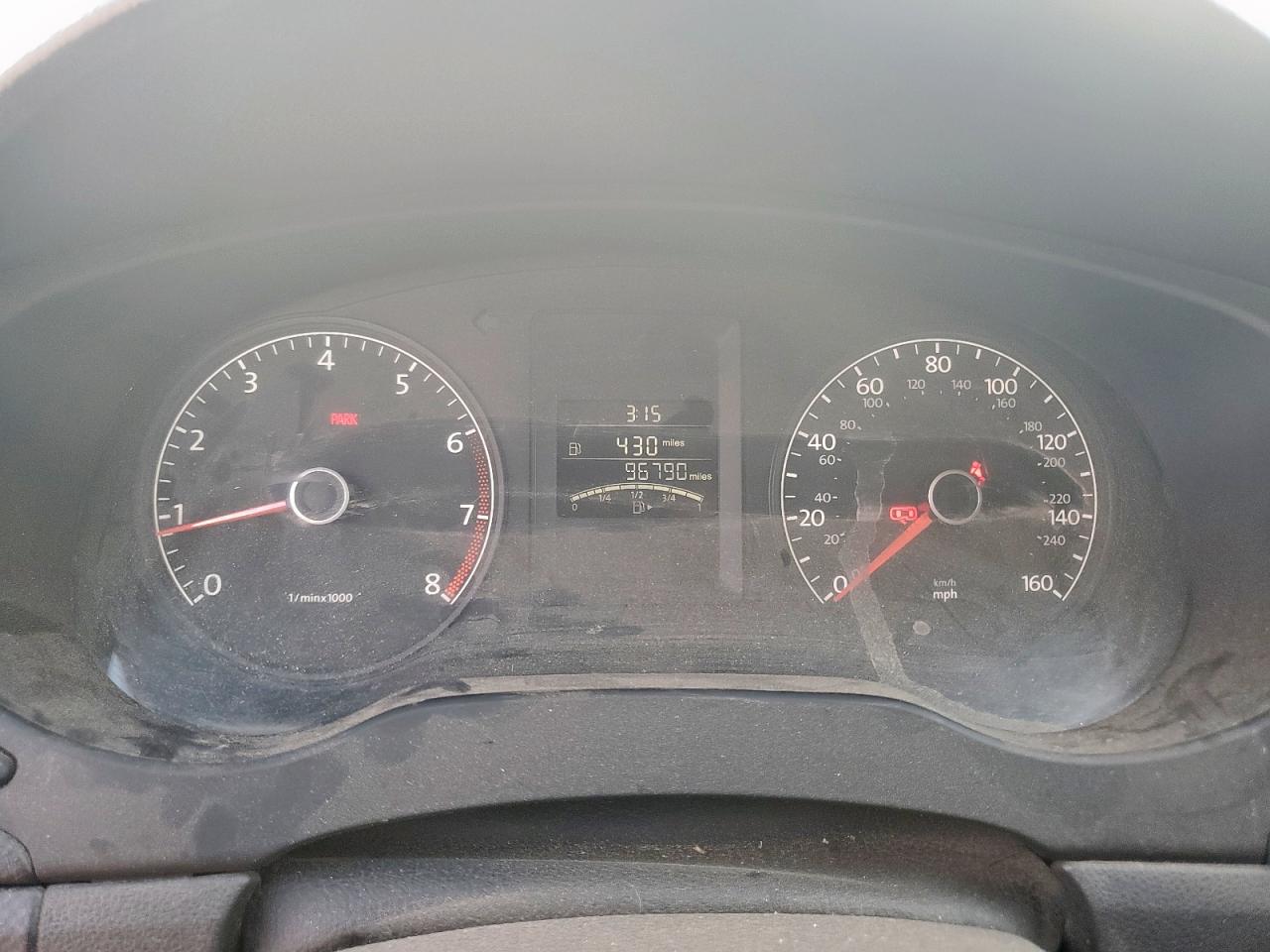 VOLKSWAGEN JETTA BASE