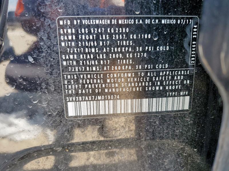 2018 VOLKSWAGEN TIGUAN SE - 3VV3B7AX7JM019074