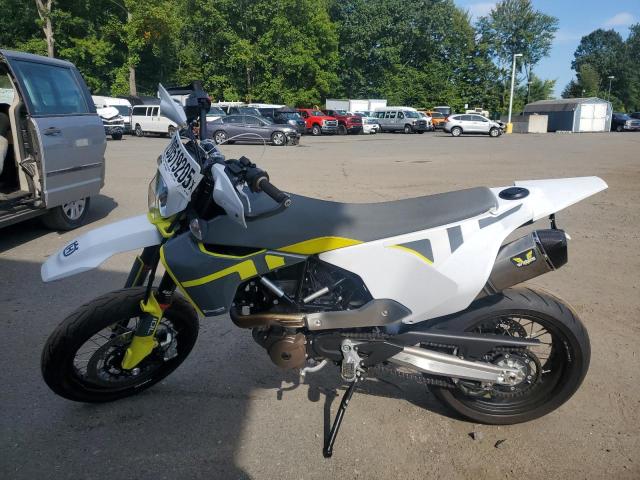 2022 HUSQVARNA SUPERMOTO 701 - VBKUSV402NM736312