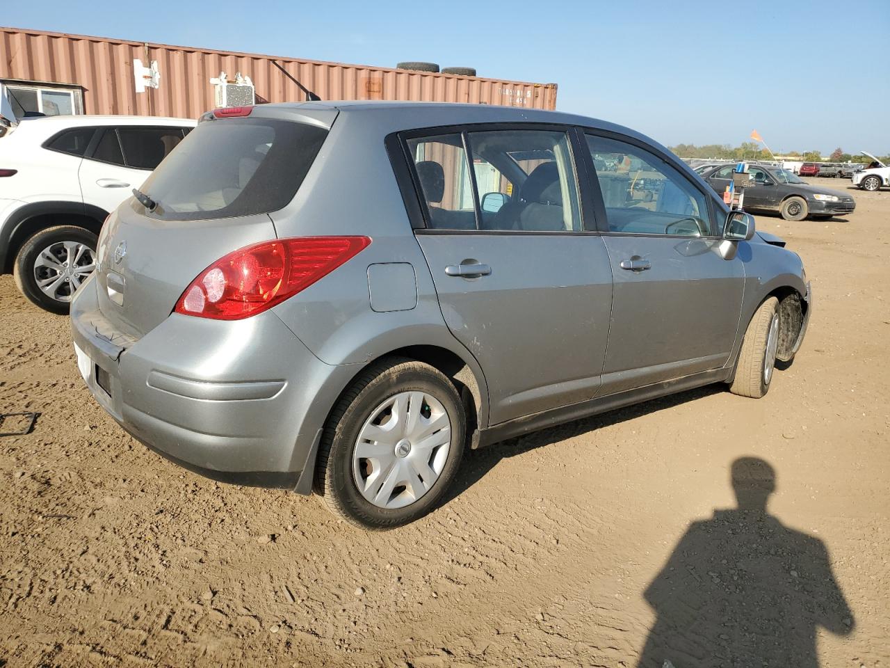 NISSAN VERSA S