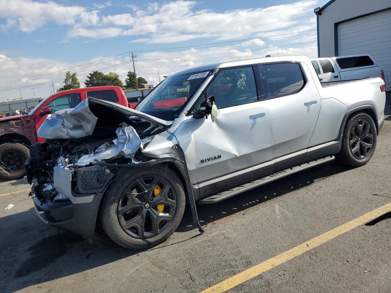 RIVIAN R1T LAUNCH EDITION