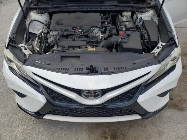 2018 TOYOTA CAMRY XSE 4T1B61HK3JU094710