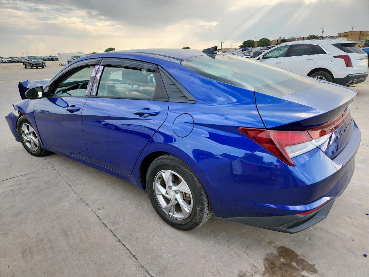 HYUNDAI ELANTRA SE