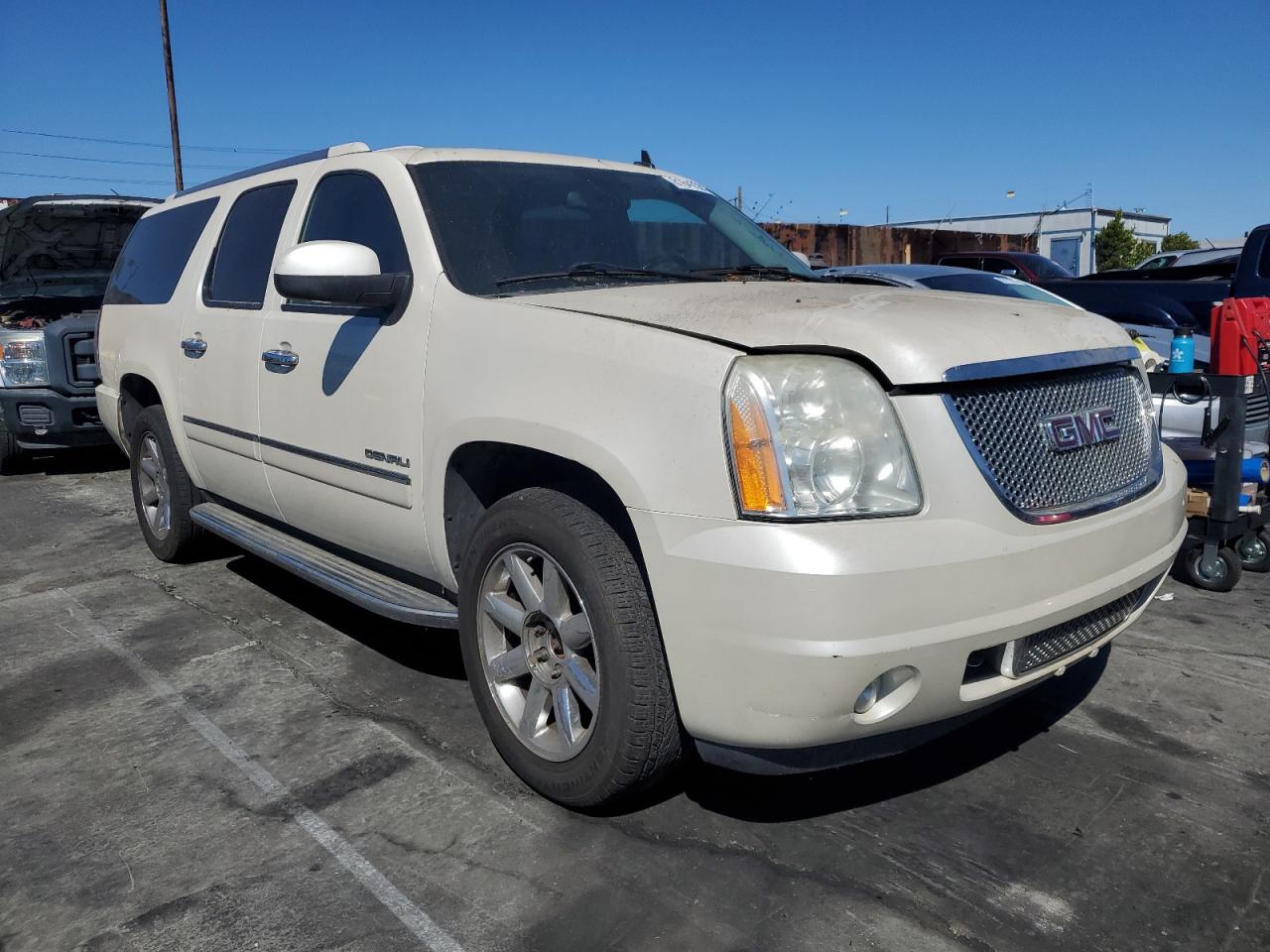 GMC YUKON DENALI