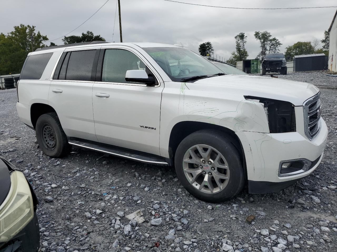 GMC YUKON SLT