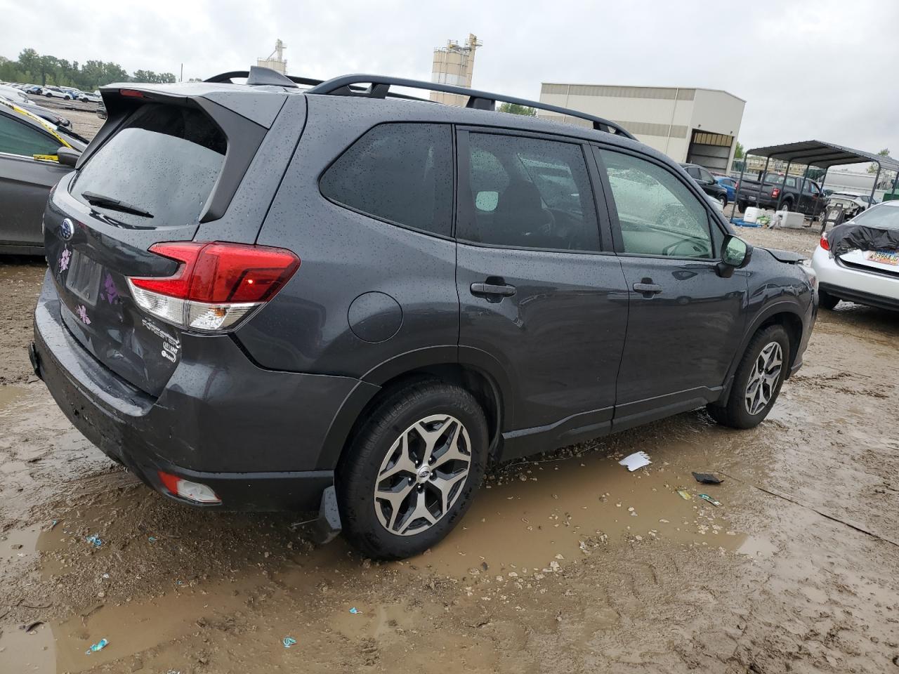 SUBARU FORESTER PREMIUM