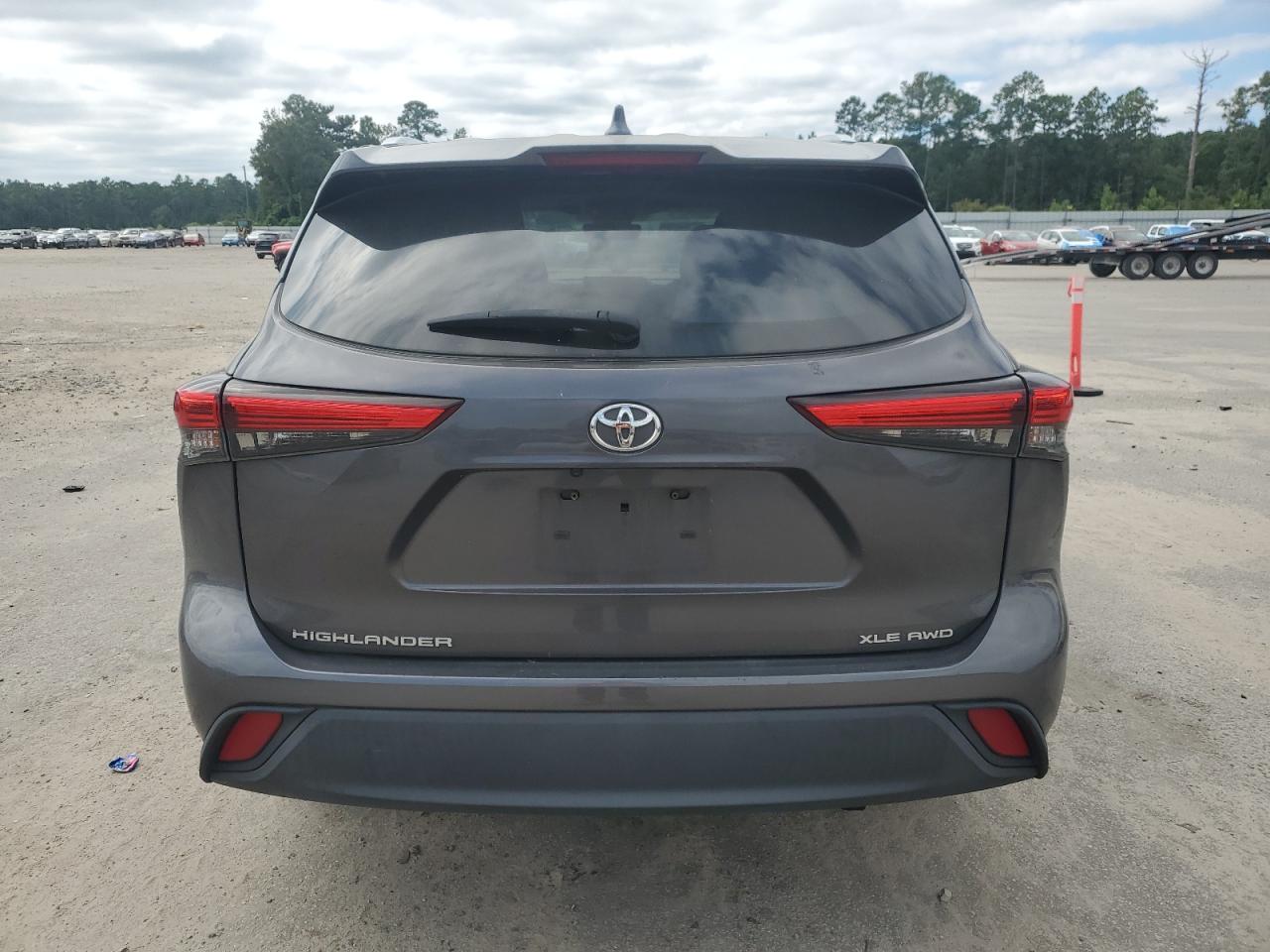 TOYOTA HIGHLANDER XLE
