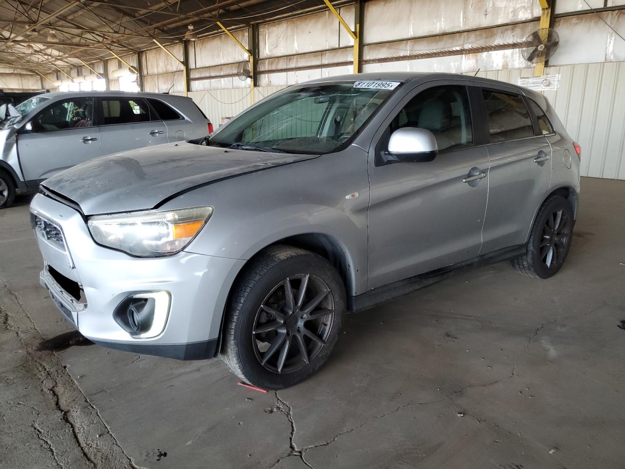 MITSUBISHI OUTLANDER SE