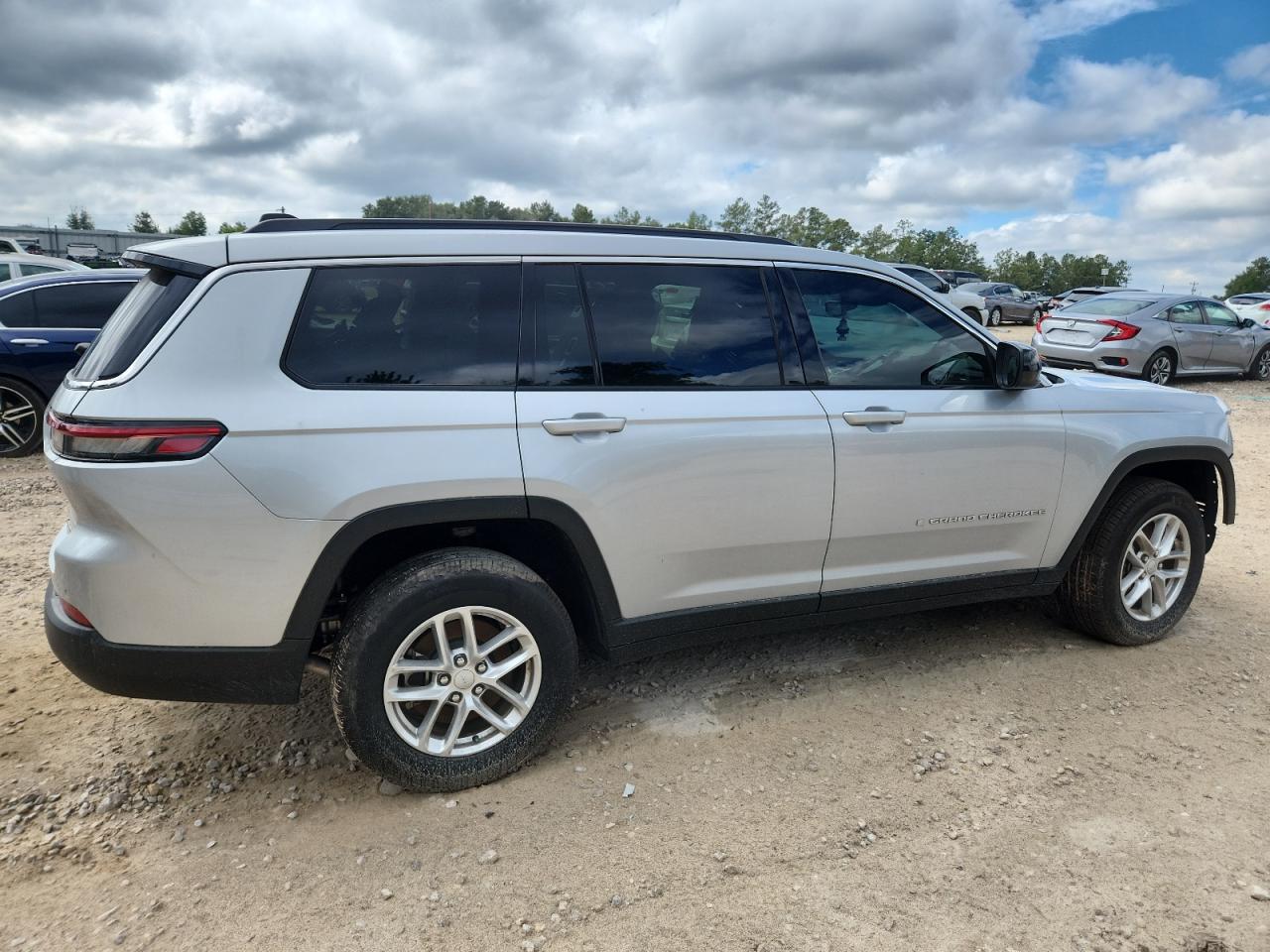JEEP GRAND CHEROKEE L LAREDO
