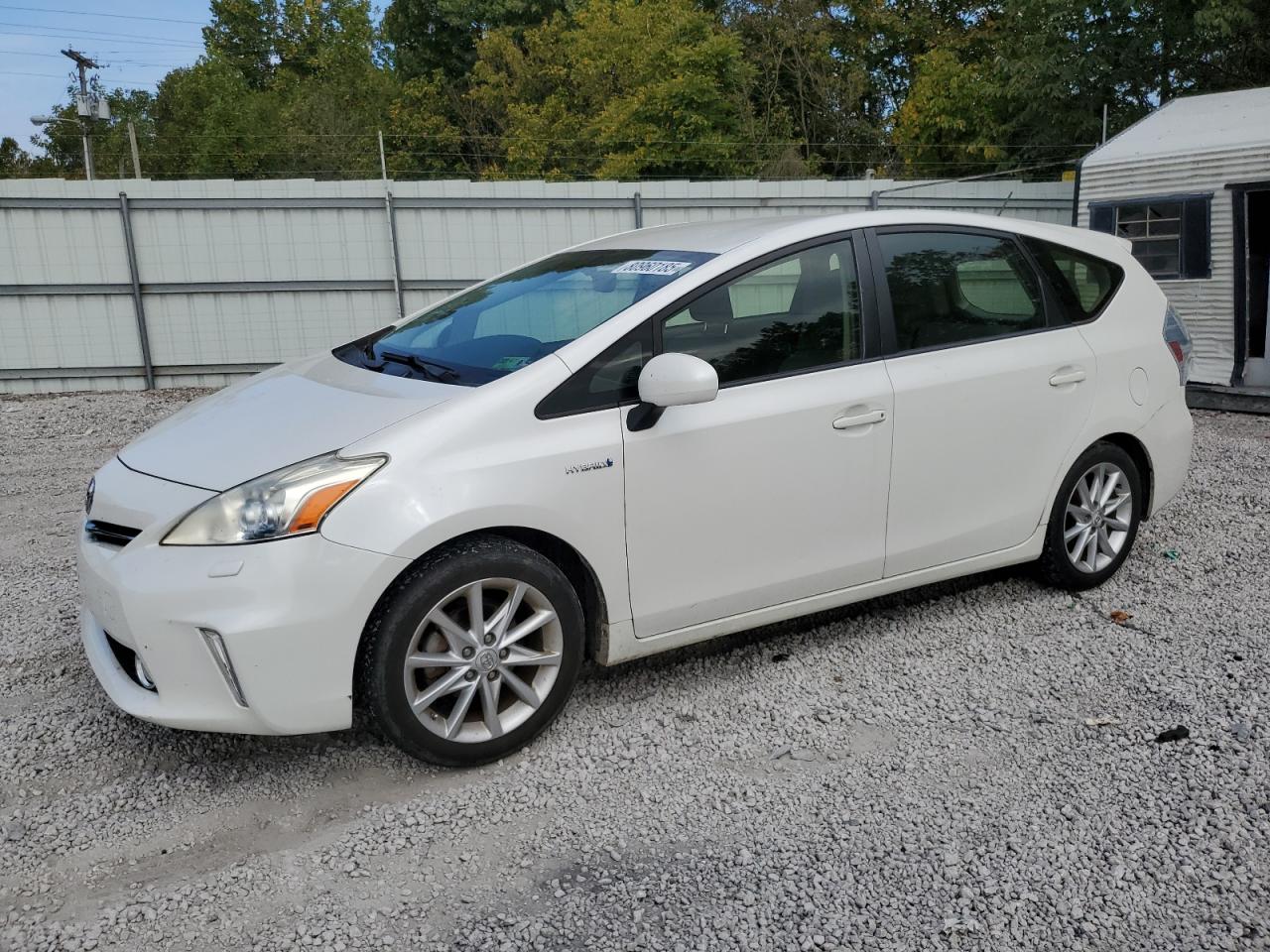 TOYOTA PRIUS V