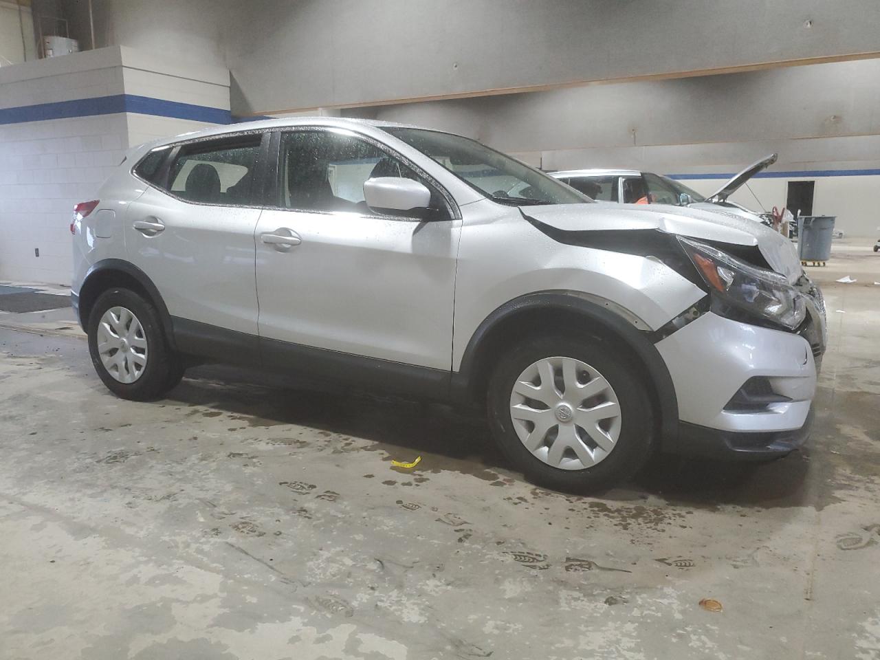 NISSAN ROGUE SPORT S