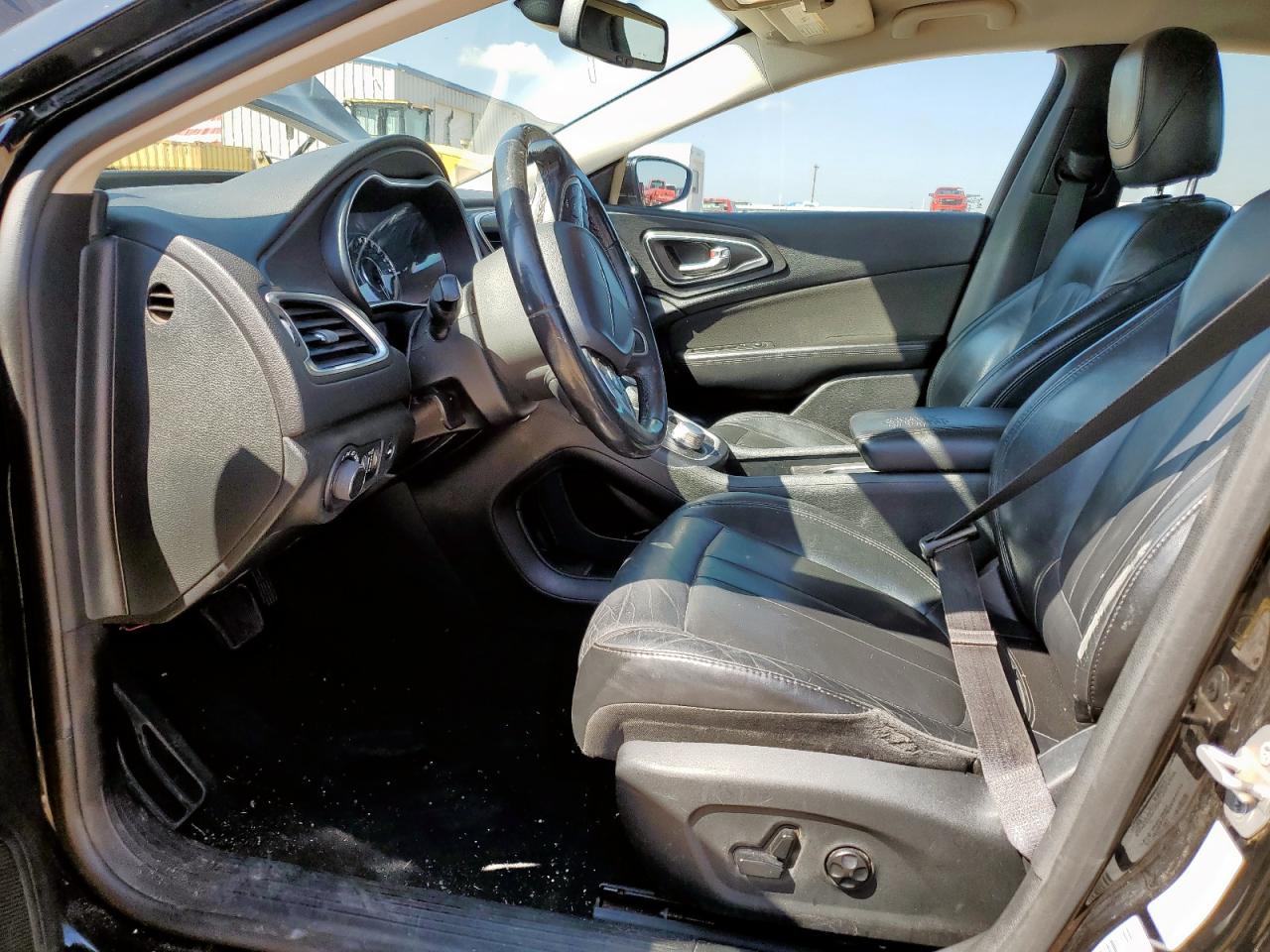 CHRYSLER 200 LIMITED