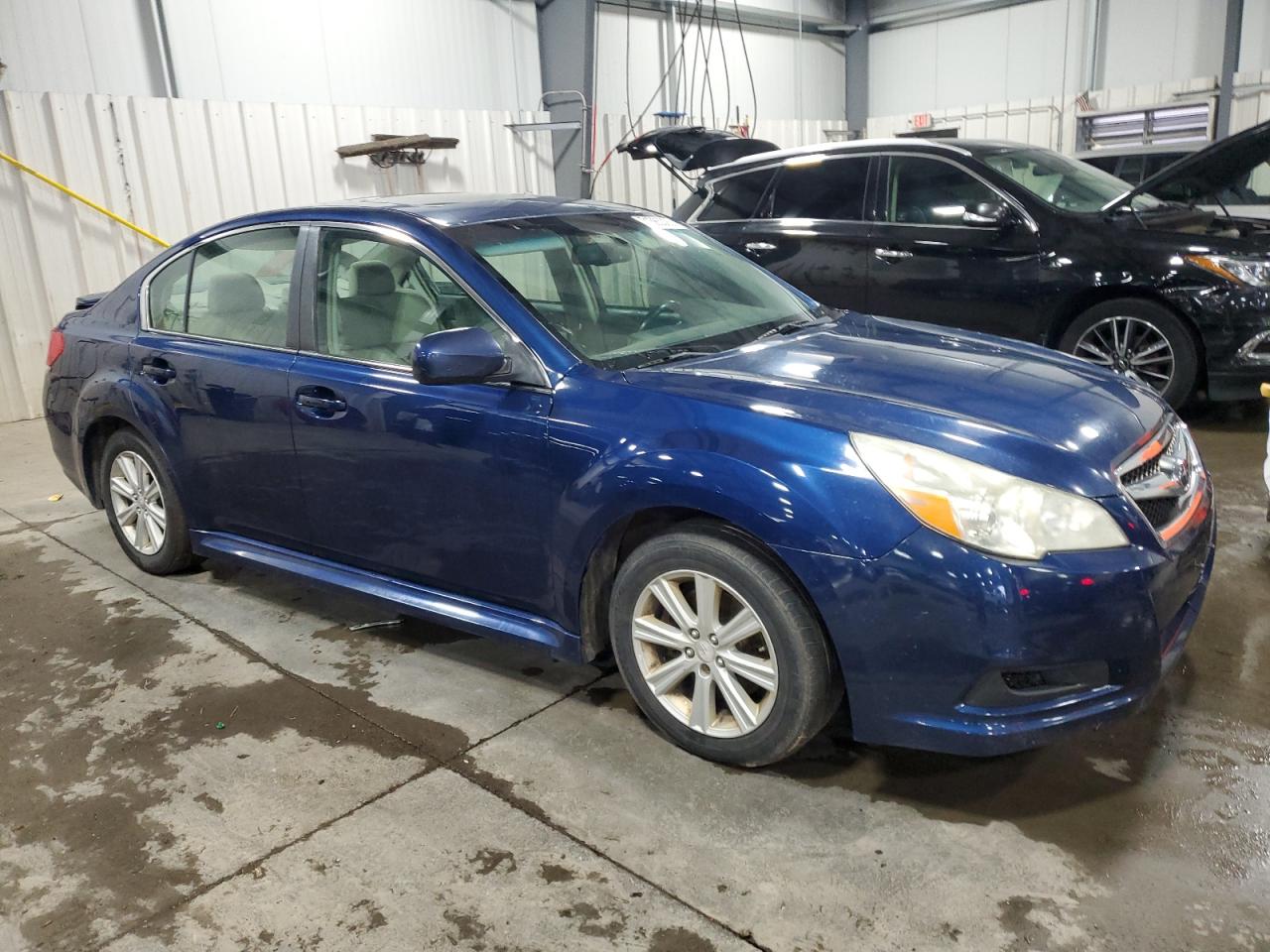 SUBARU LEGACY 2.5I PREMIUM