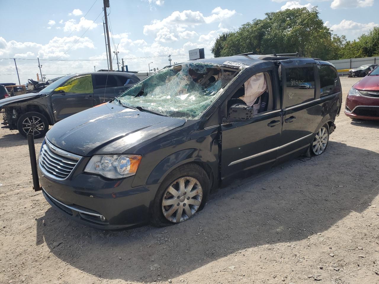 CHRYSLER TOWN & COUNTRY TOURING