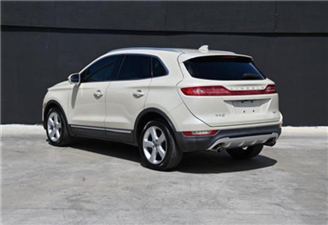 2018 LINCOLN MKC PREMIE 5LMCJ1C98JUL28988