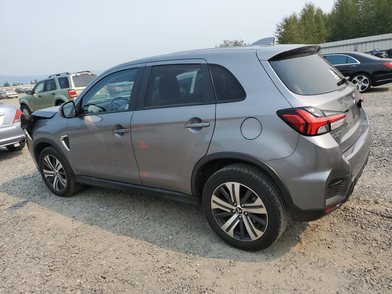 MITSUBISHI OUTLANDER ES