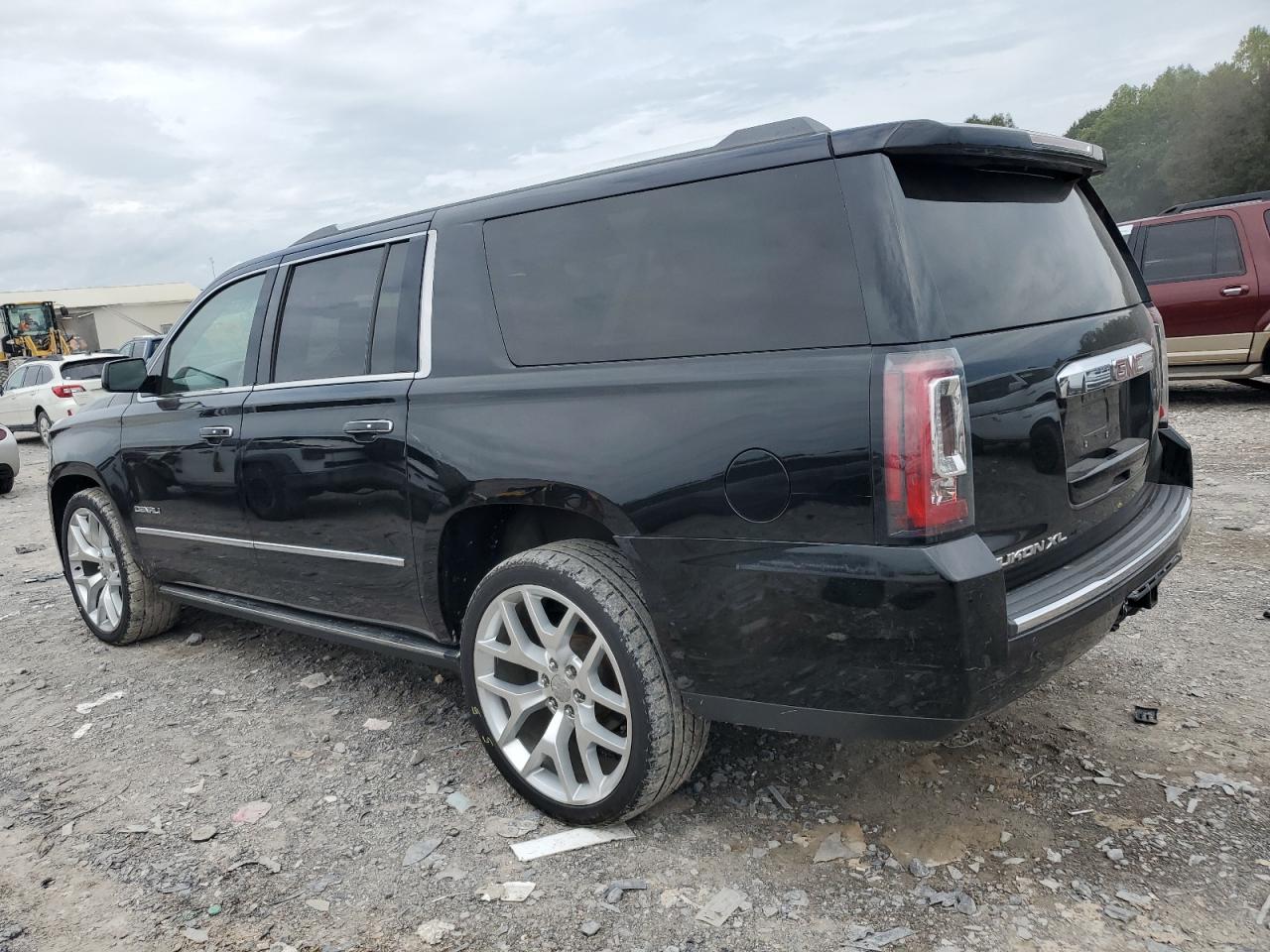 GMC YUKON DENALI