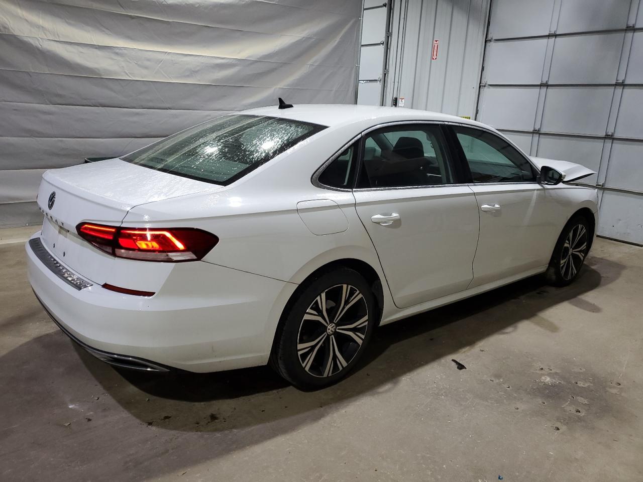 VOLKSWAGEN PASSAT SE