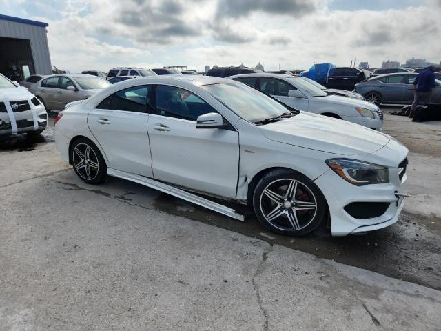 2015 MERCEDES-BENZ CLA 250 WDDSJ4EBXFN175297