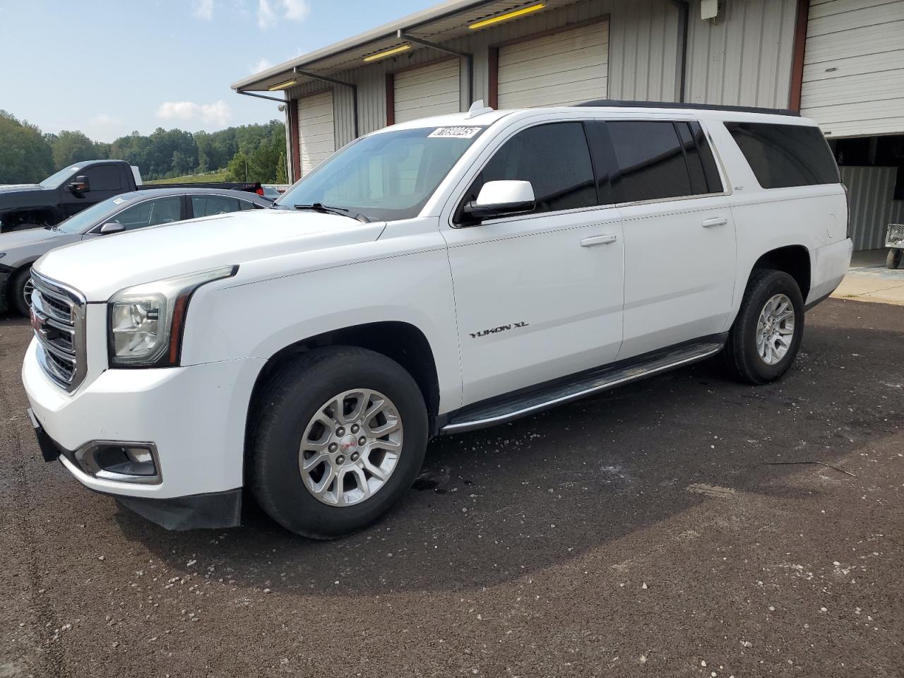  Salvage GMC Yukon