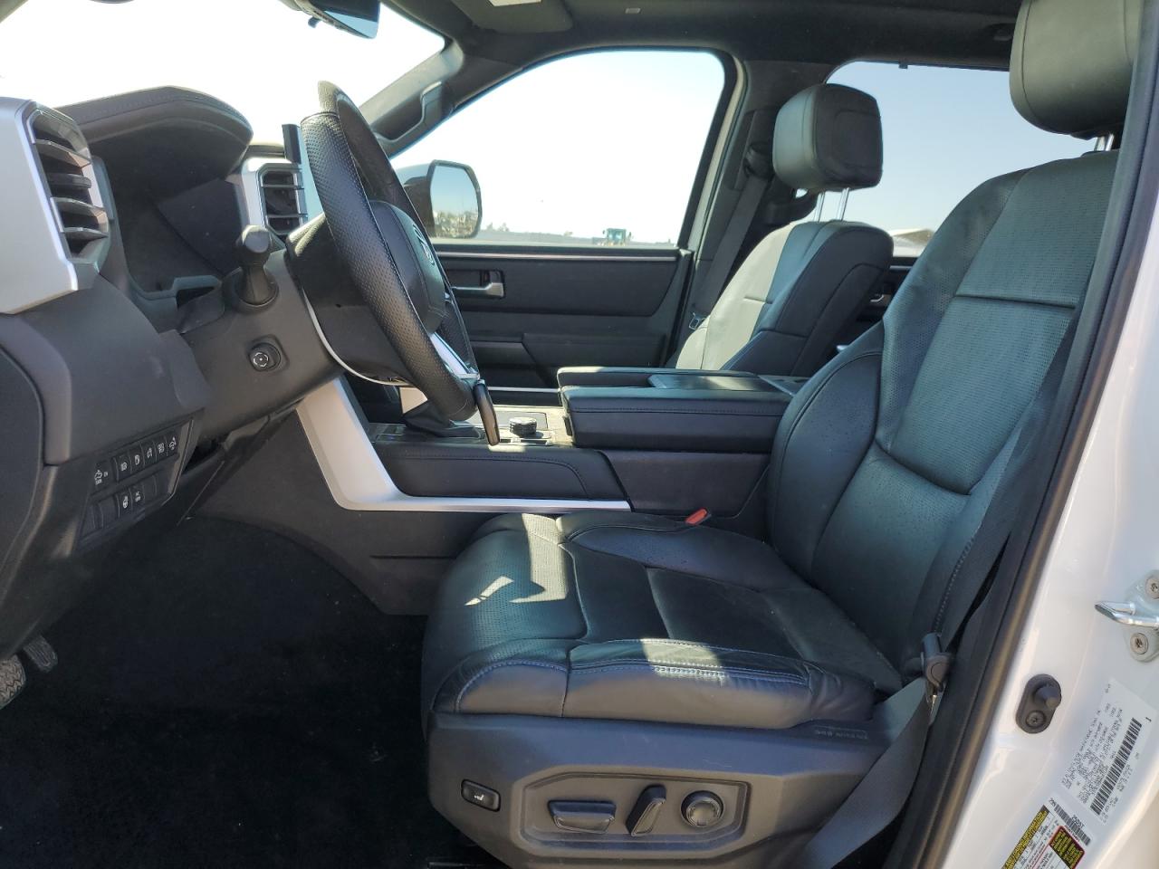 TOYOTA TUNDRA CREWMAX PLATINUM