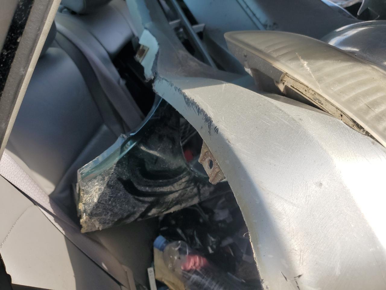 Lot #3285650282 2001 TOYOTA AVALON XL