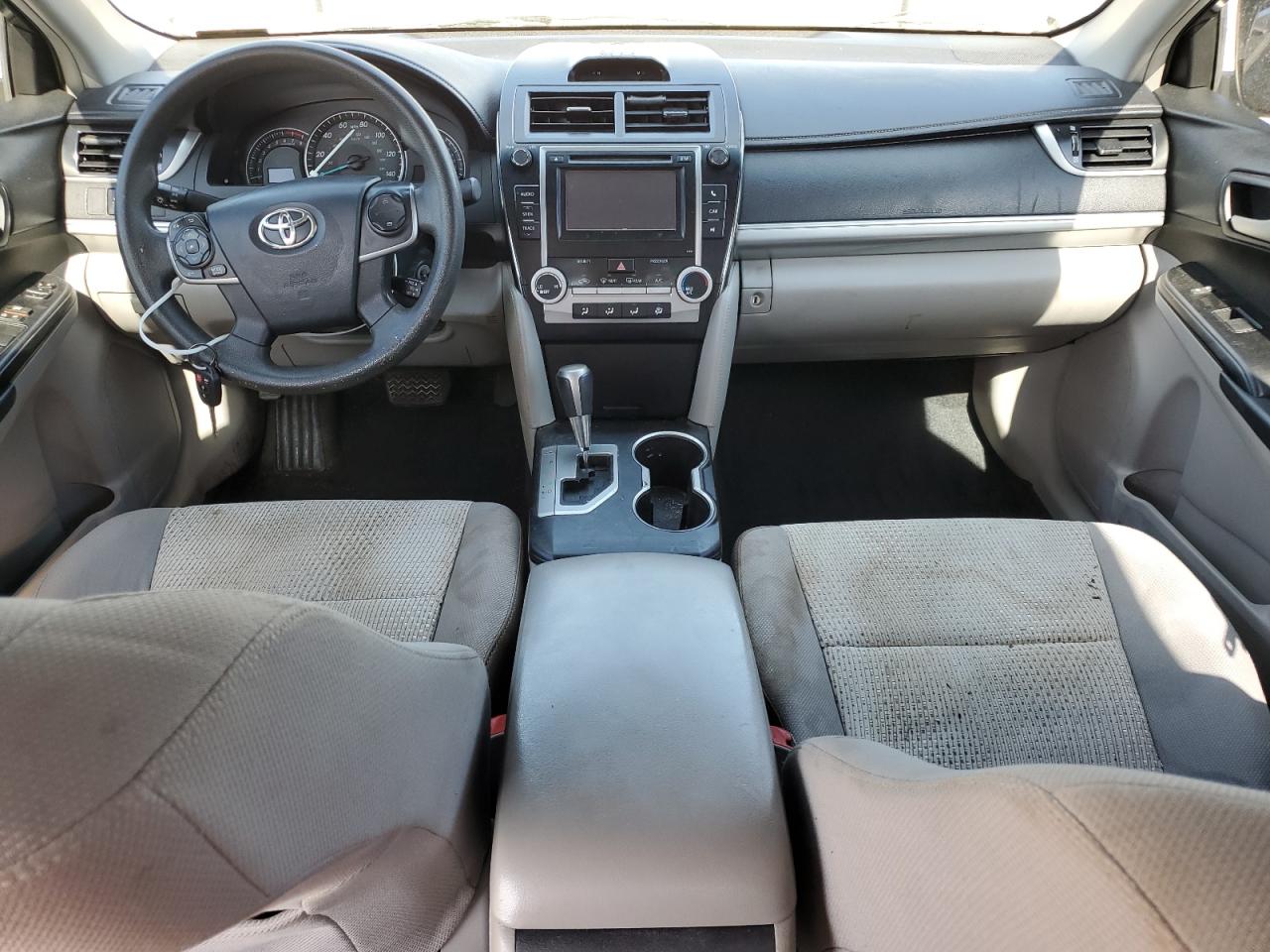 TOYOTA CAMRY BASE