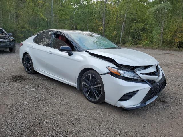 2019 TOYOTA CAMRY XSE 4T1B61HK5KU292853