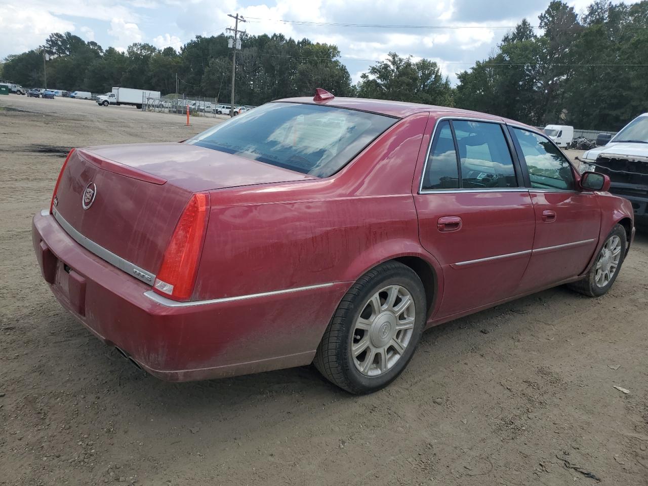 CADILLAC DTS