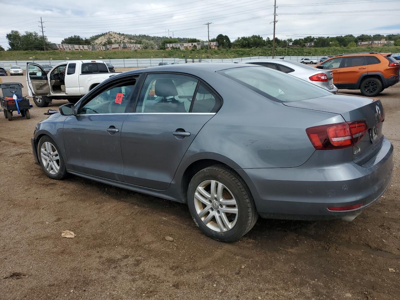 VOLKSWAGEN JETTA S