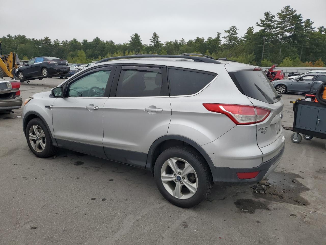 FORD ESCAPE SE