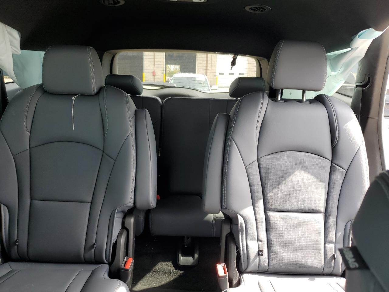 BUICK ENCLAVE ESSENCE