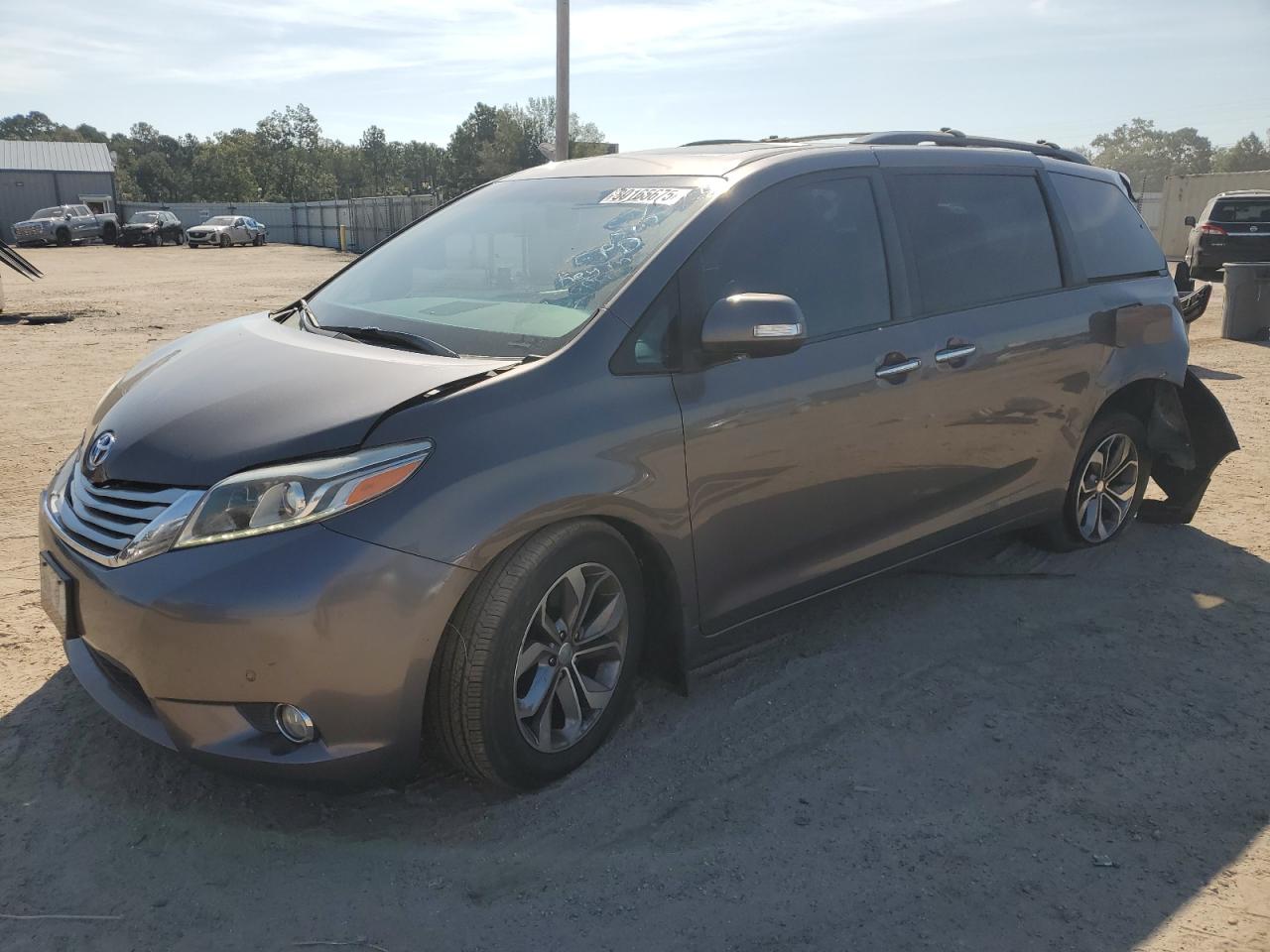 TOYOTA SIENNA XLE