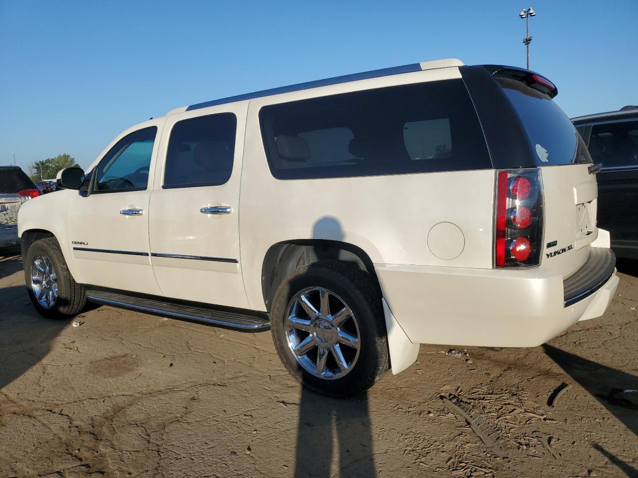 GMC YUKON DENALI
