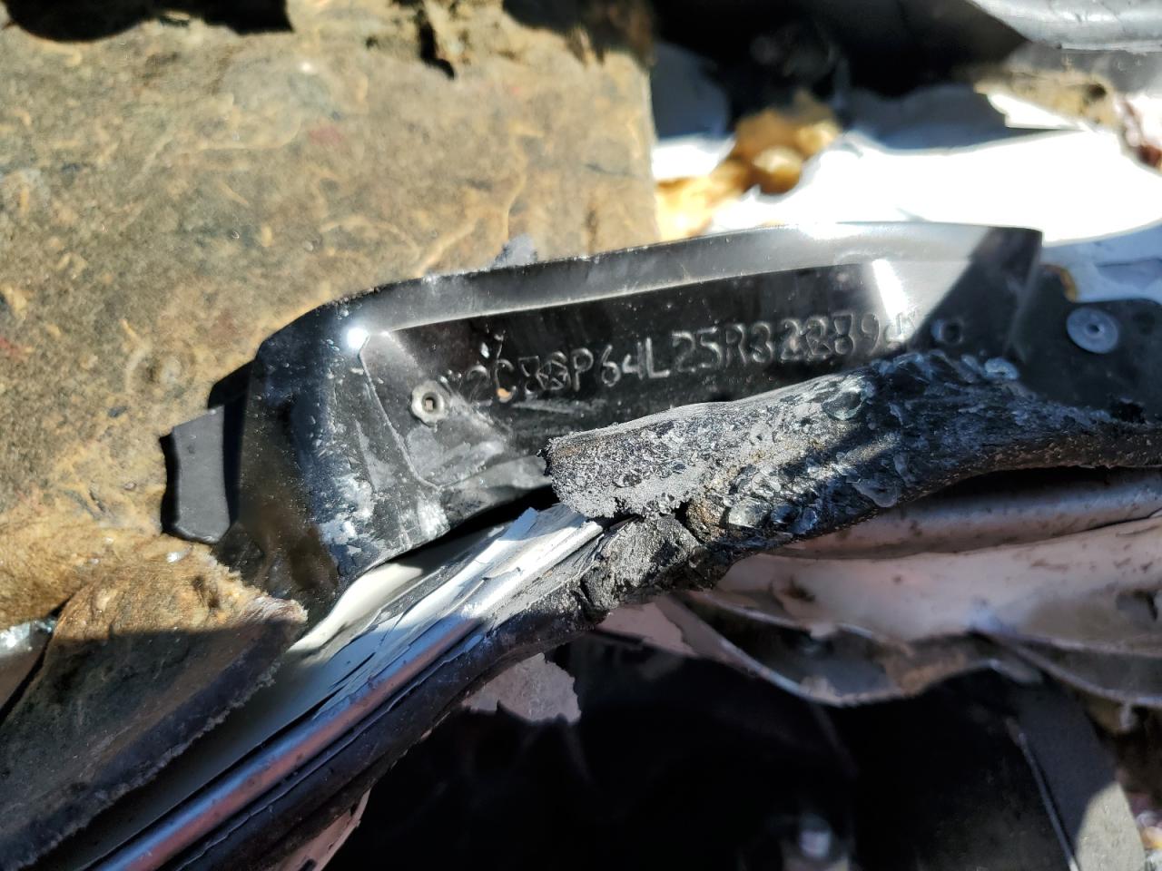 Lot #3297992101 2005 CHRYSLER TOWN & COUNTRY LIMITED