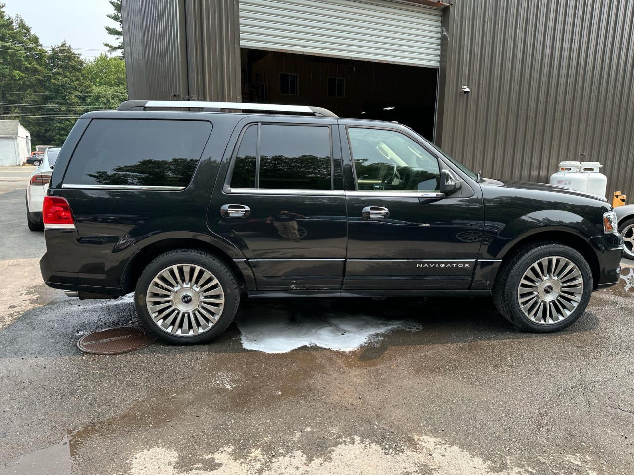LINCOLN NAVIGATOR