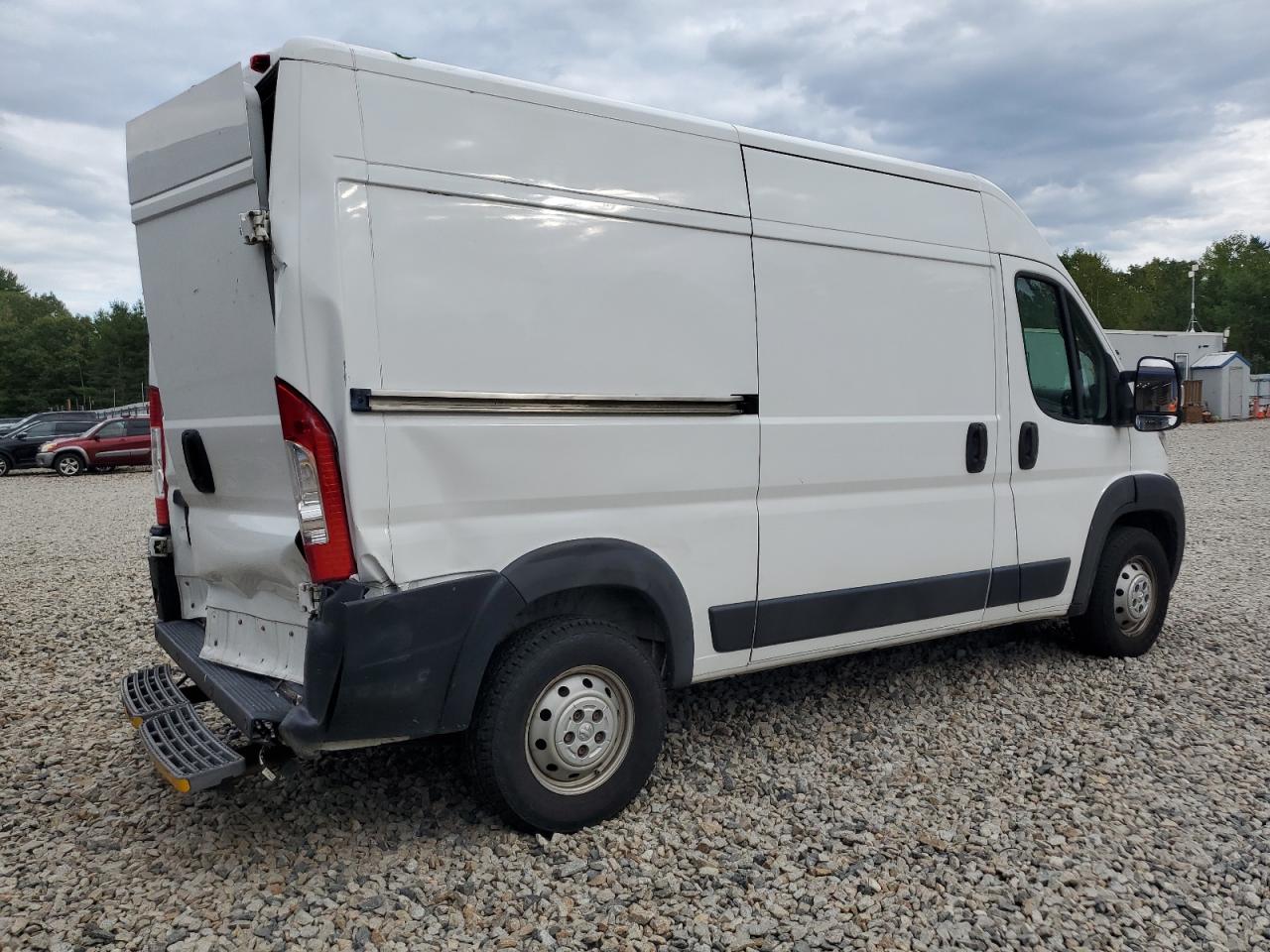 RAM PROMASTER 1500 HIGH