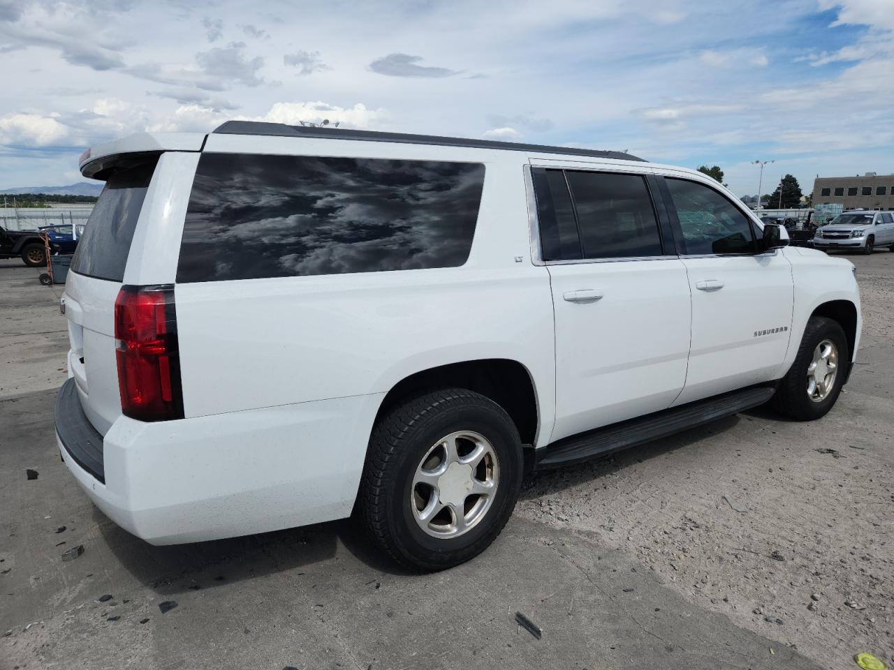 CHEVROLET SUBURBAN K1500 LT