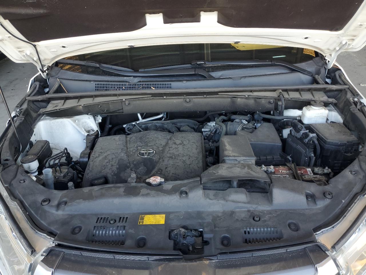 TOYOTA HIGHLANDER LE