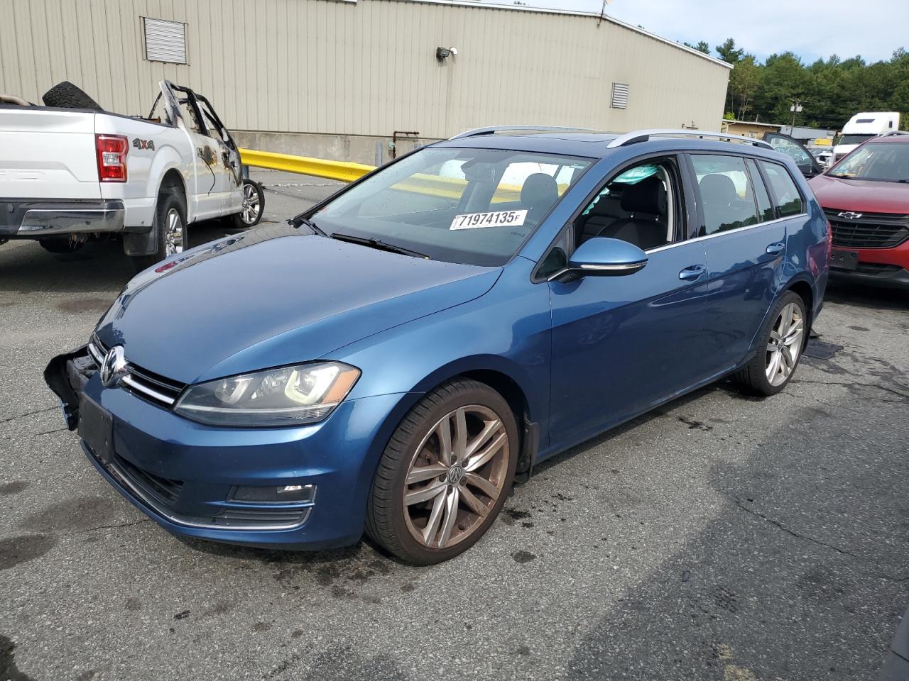 VOLKSWAGEN GOLF SPORTSVAN S