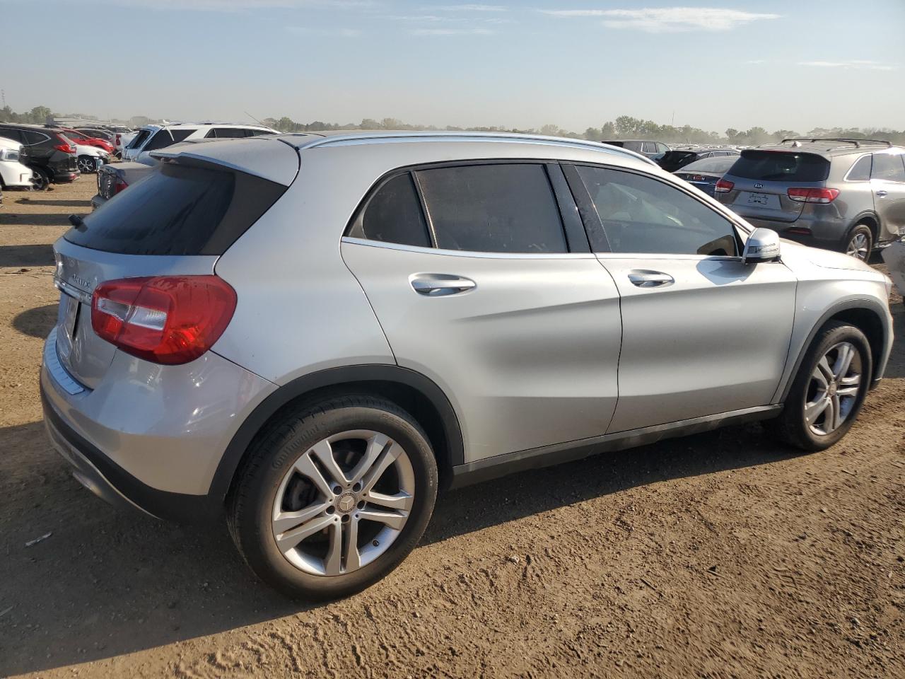 MERCEDES-BENZ GLA-CLASS 250 4MATIC