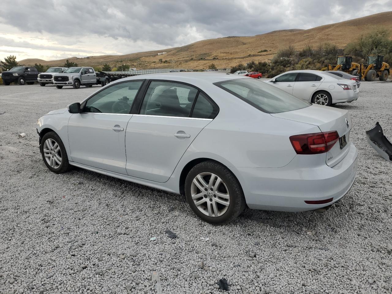 VOLKSWAGEN JETTA S