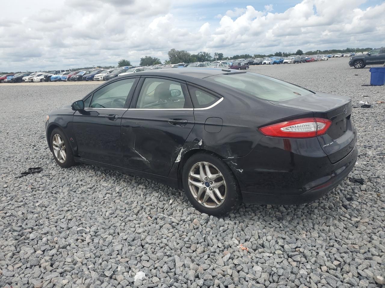 FORD FUSION SE