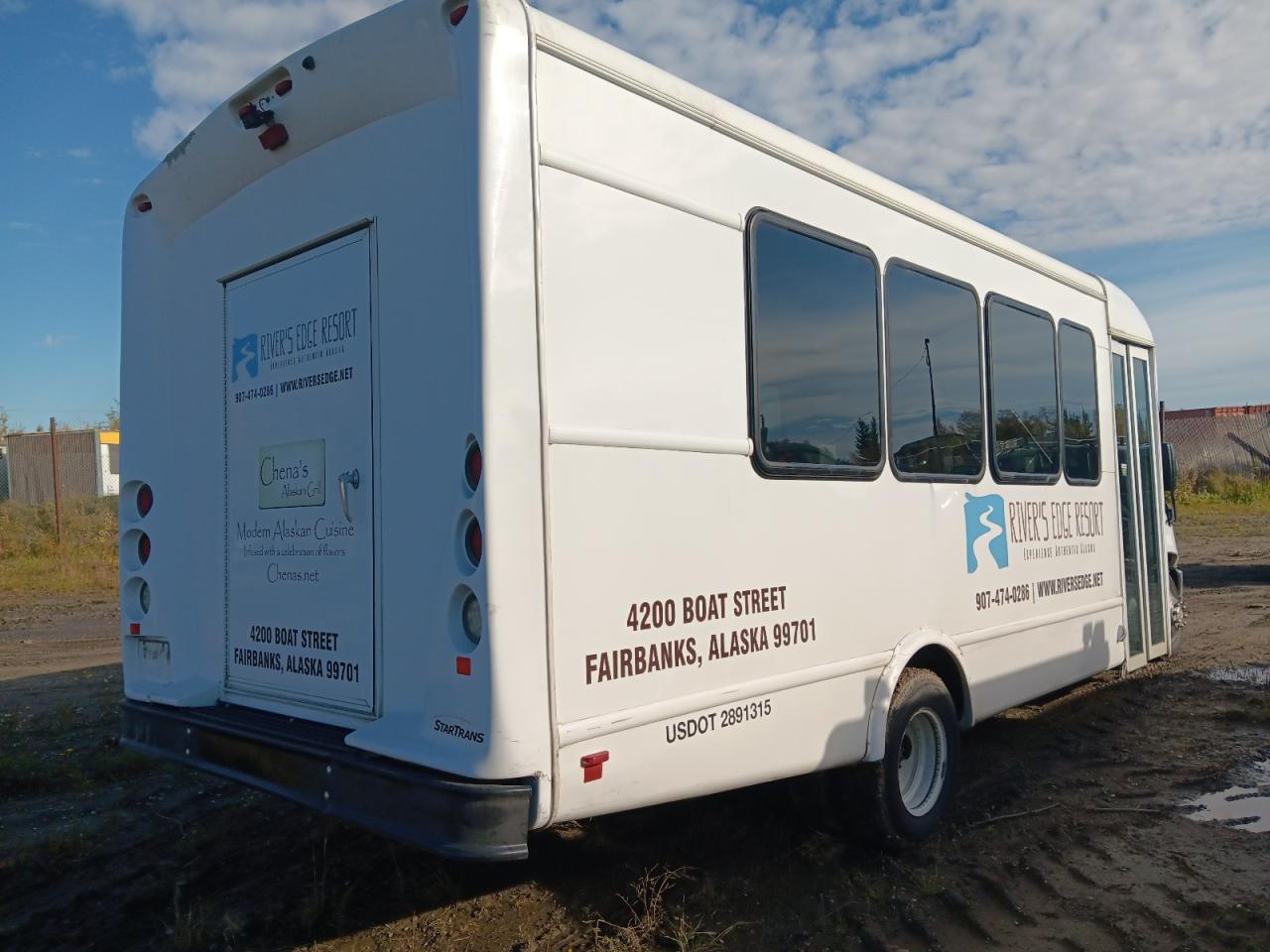 FORD ECONOLINE E450 SUPER DUTY CUTAWAY VAN