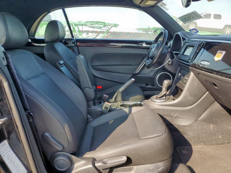 2016 VOLKSWAGEN BEETLE S/S 3VW517AT5GM806327