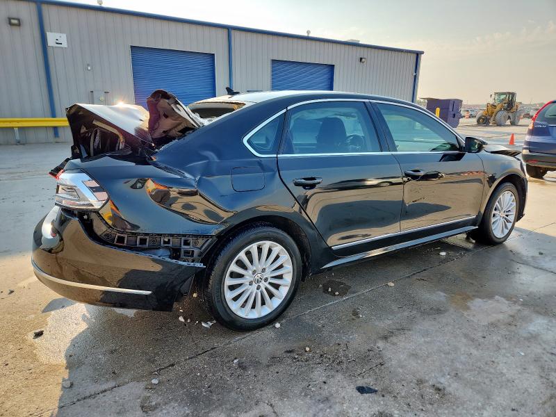 2016 VOLKSWAGEN PASSAT SE 1VWBS7A30GC041576