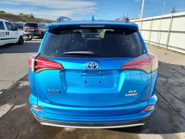 2018 TOYOTA RAV4 HV LE JTMRJREV5JD177988