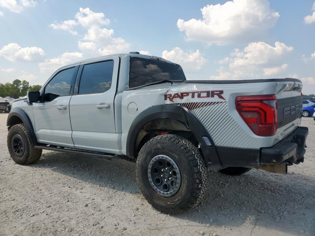 FORD F-150 RAPTOR